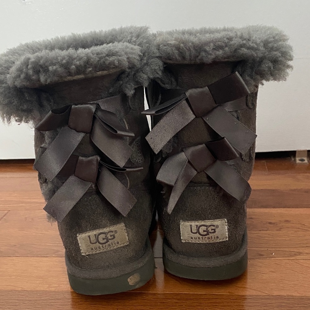 UGG Gray Bailey Bow II